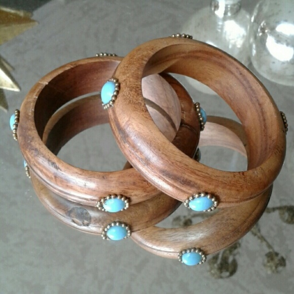 HOOKLINKS Jewelry - WOOD and BEAD DETAIL BRACELET